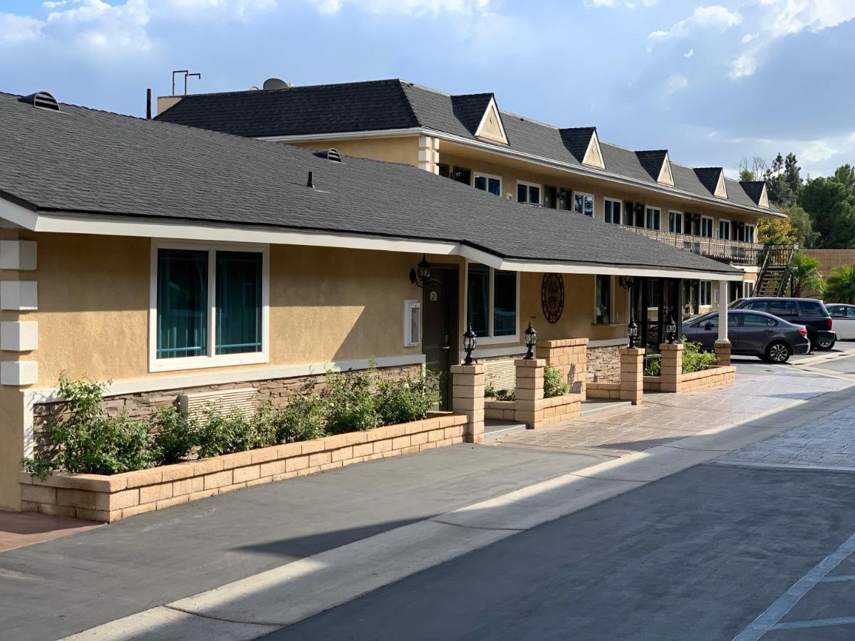 Walnut Inn & Suites West Covina Eksteriør billede
