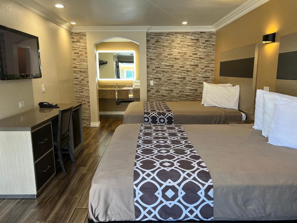 Walnut Inn & Suites West Covina Eksteriør billede
