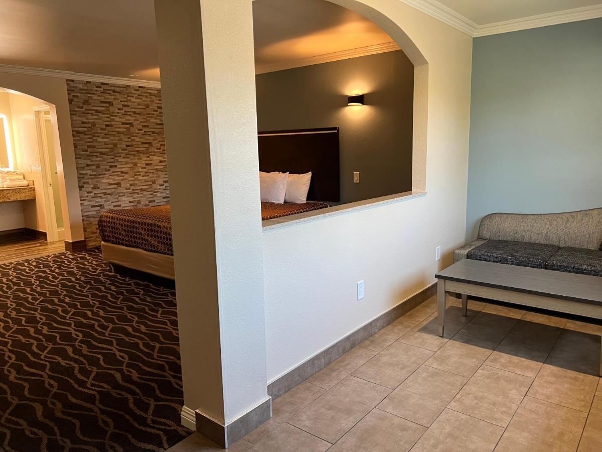 Walnut Inn & Suites West Covina Eksteriør billede