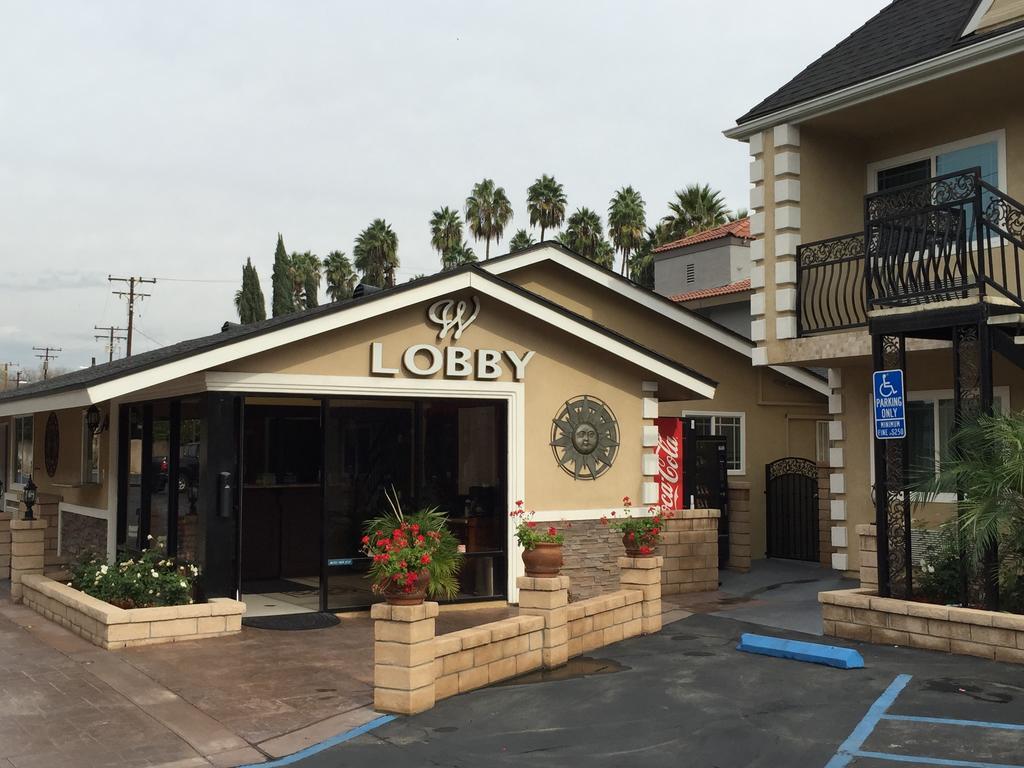 Walnut Inn & Suites West Covina Eksteriør billede