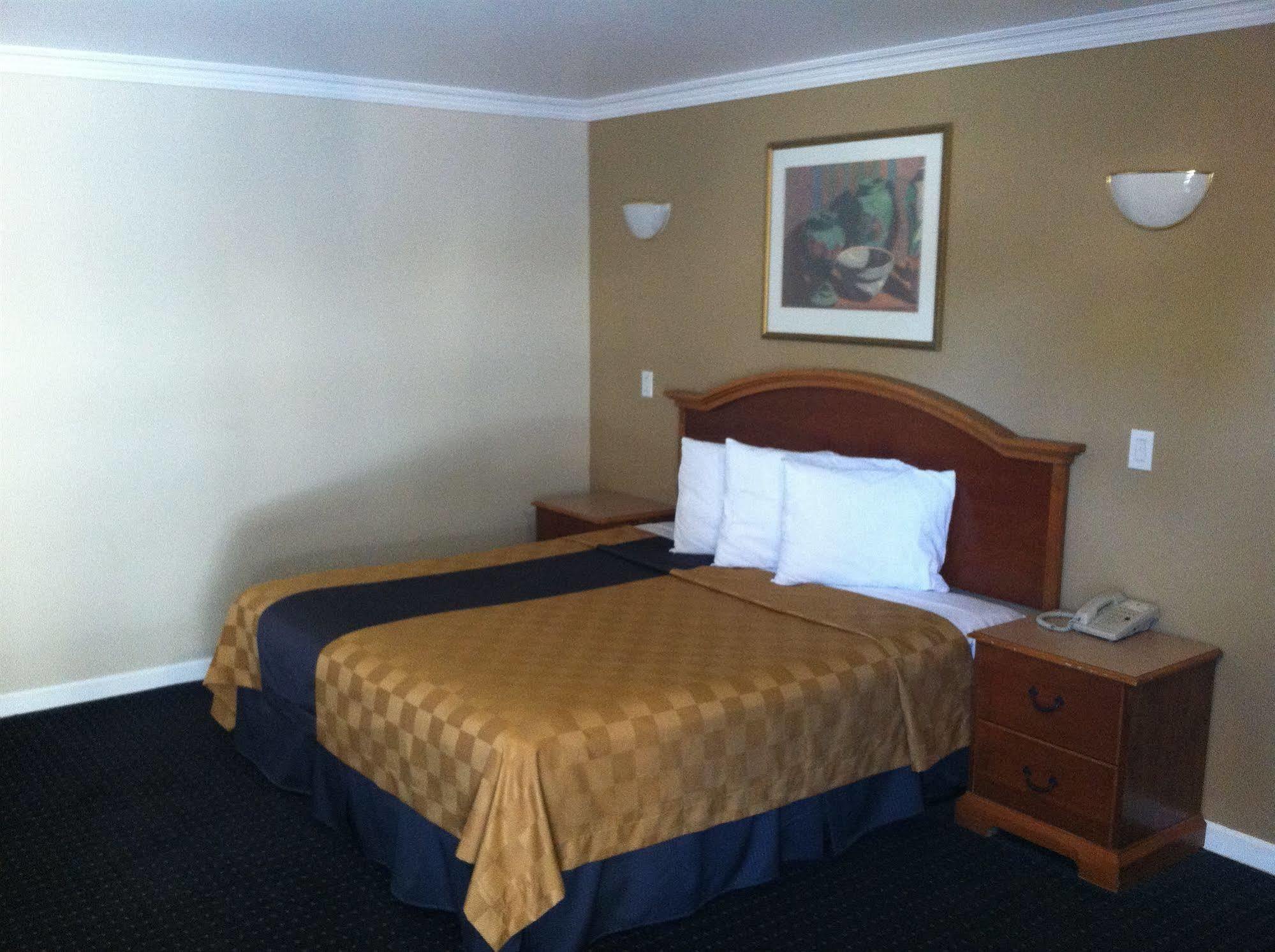 Walnut Inn & Suites West Covina Eksteriør billede