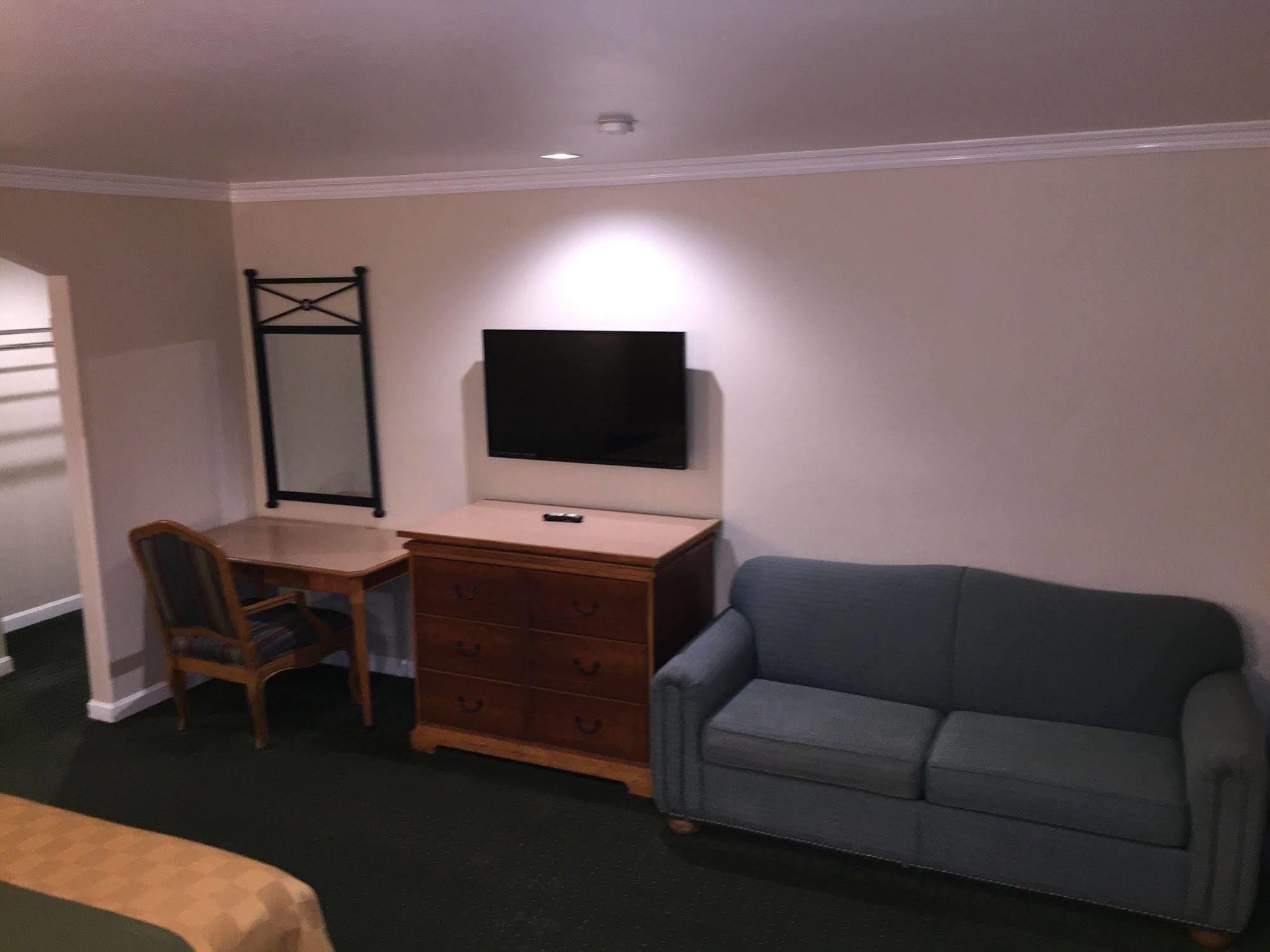Walnut Inn & Suites West Covina Eksteriør billede