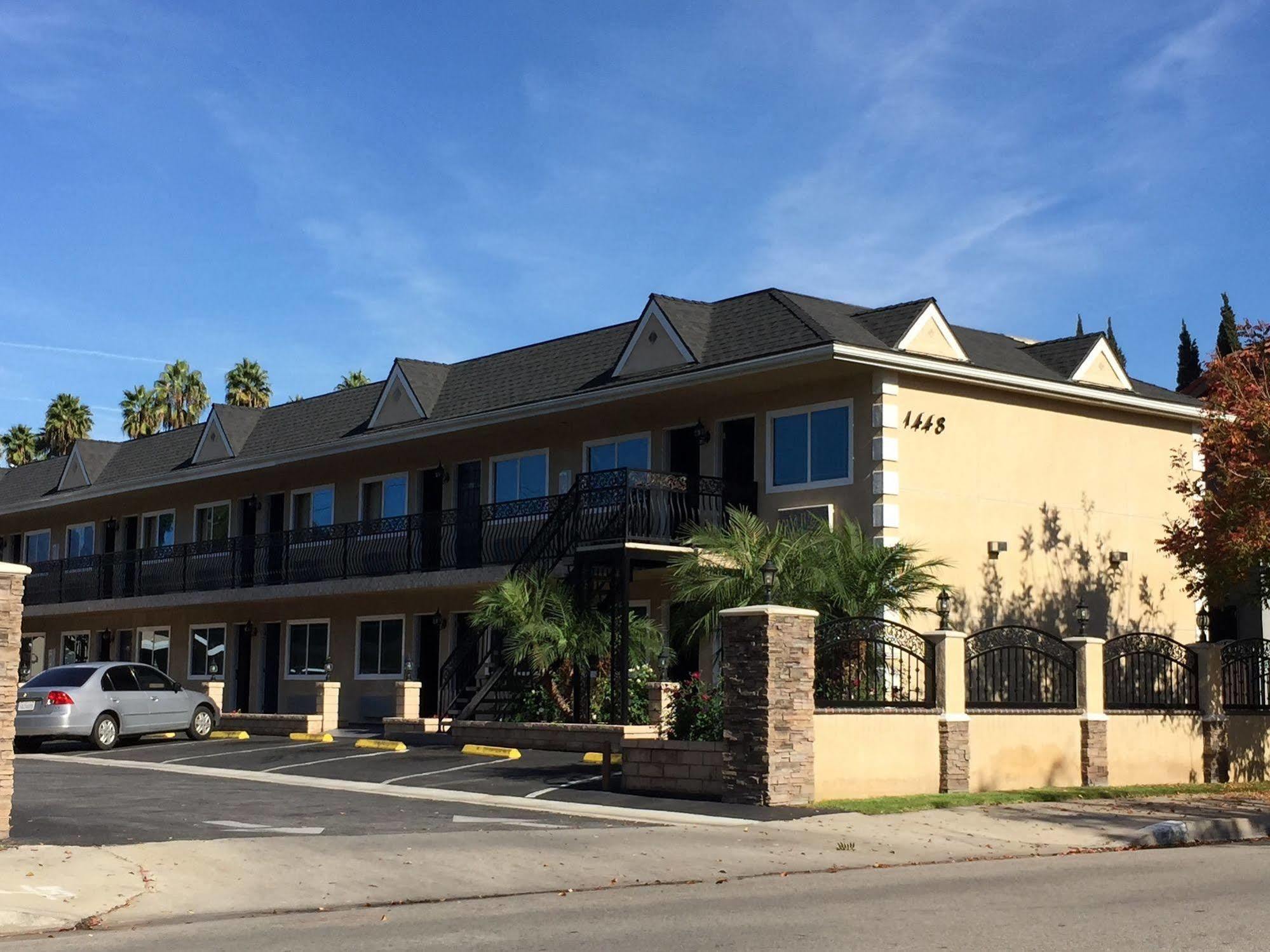 Walnut Inn & Suites West Covina Eksteriør billede