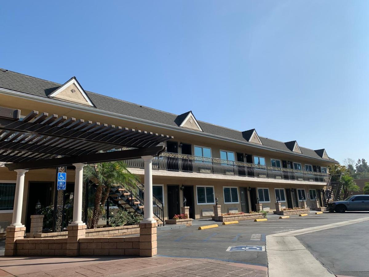 Walnut Inn & Suites West Covina Eksteriør billede